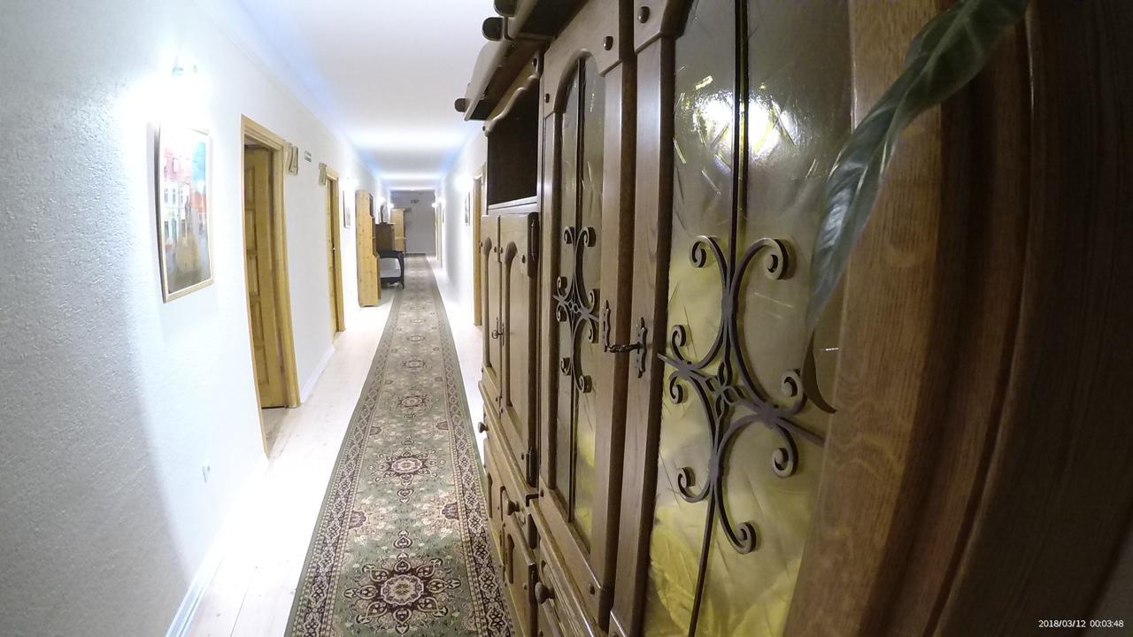 Hotel Krak Myslenice Exterior photo